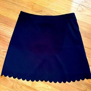 NEW Banana Republic navy lined skirt- scalloped hem- size 8- NWT